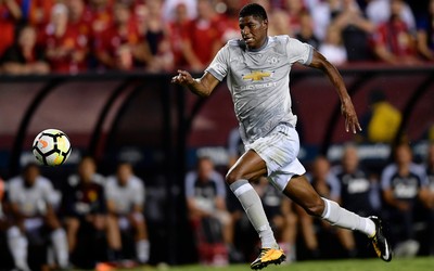 环球电竞精华-佩里西奇训练中秀脚后跟传球